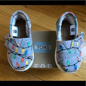 Toms Alpargata Glow in the Dark Tree Light Size 5